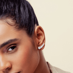 Modelo Brinco Earcuff em Rodio com Zirconias em Degrade – BR05030025RHZI